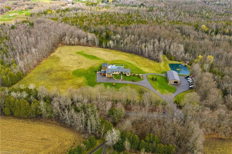 1371 10th Concession Road W photo 4