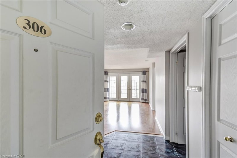 306E - 216 Plains Road W