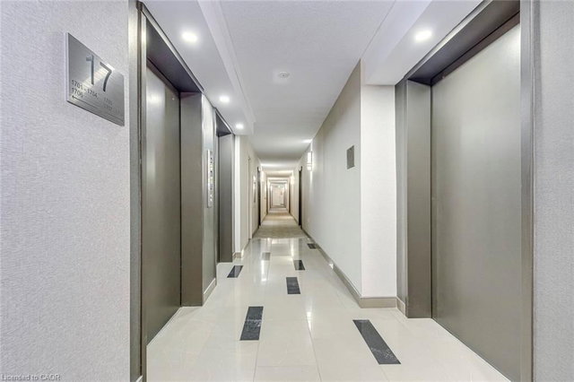 1705 - 1270 Maple Crossing Boulevard