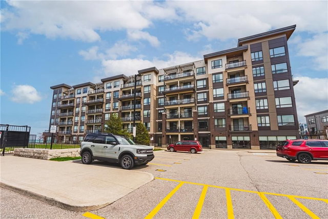 519 - 10 Esplanade Lane