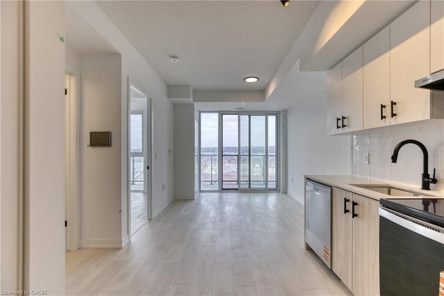 704 - 4878 Powers Common