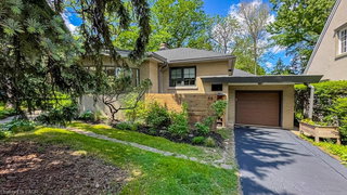 LOWER - 64 Undermount Avenue