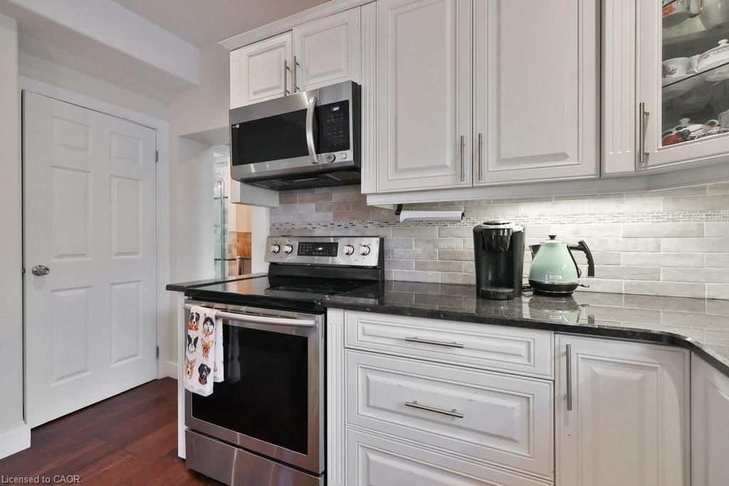 Single Family Residence for sale at 23 Searle Street, Hamilton, ON, L9A 2V6 - Centremount - MLS: 40821877