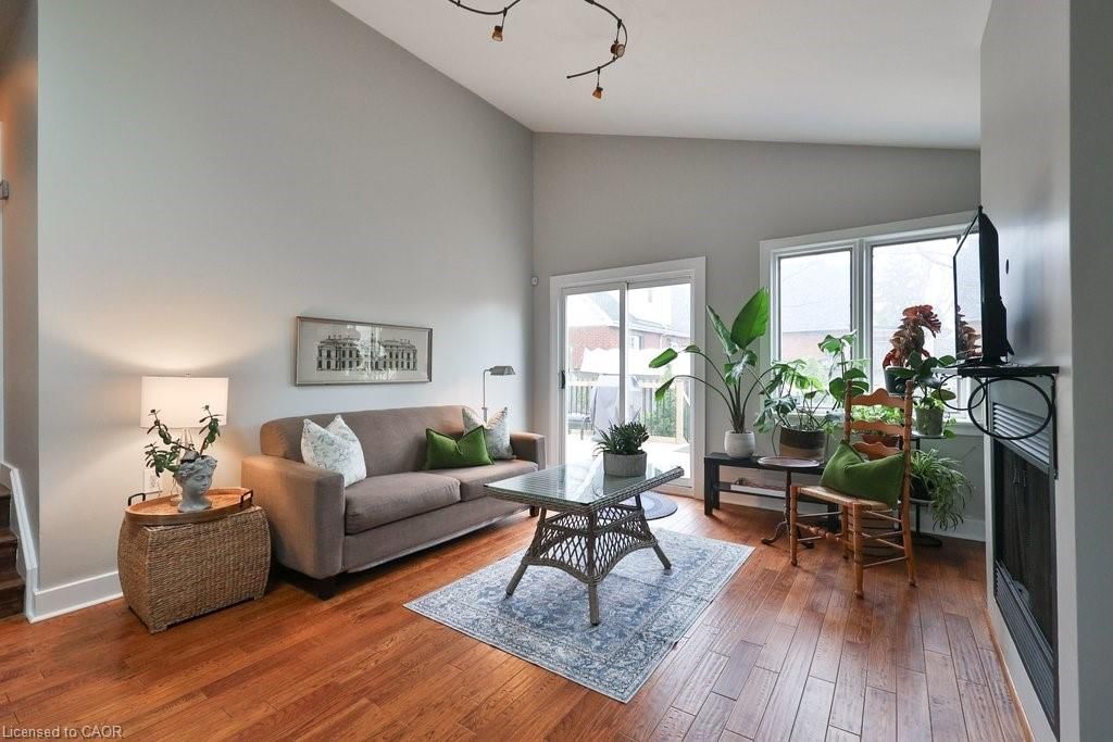 Single Family Residence for sale at 23 Searle Street, Hamilton, ON, L9A 2V6 - Centremount - MLS: 40821877