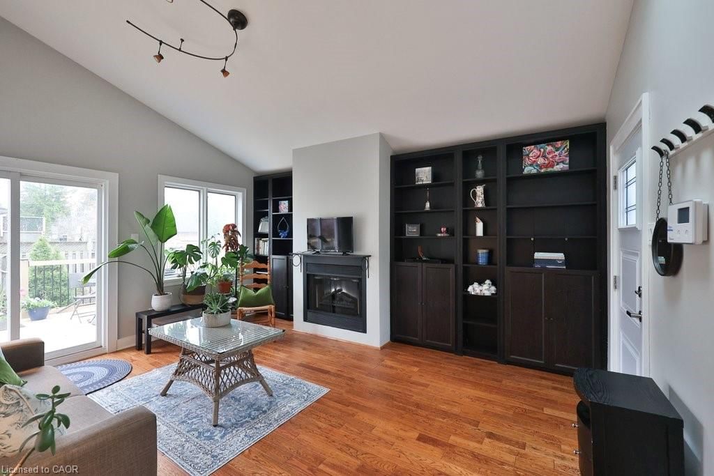 Single Family Residence for sale at 23 Searle Street, Hamilton, ON, L9A 2V6 - Centremount - MLS: 40821877