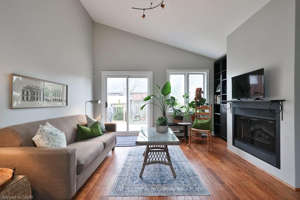 Single Family Residence for sale at 23 Searle Street, Hamilton, ON, L9A 2V6 - Centremount - MLS: 40821877