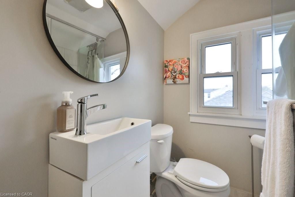 Single Family Residence for sale at 23 Searle Street, Hamilton, ON, L9A 2V6 - Centremount - MLS: 40821877