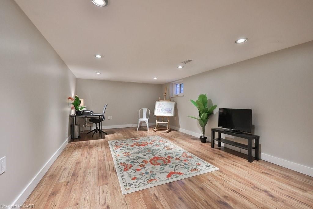 Single Family Residence for sale at 23 Searle Street, Hamilton, ON, L9A 2V6 - Centremount - MLS: 40821877