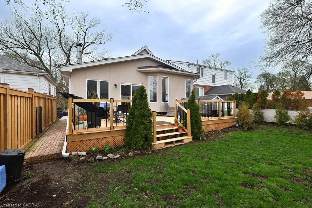 Single Family Residence for sale at 23 Searle Street, Hamilton, ON, L9A 2V6 - Centremount - MLS: 40821877