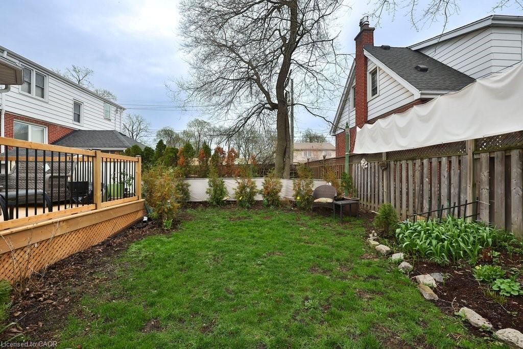 Single Family Residence for sale at 23 Searle Street, Hamilton, ON, L9A 2V6 - Centremount - MLS: 40821877