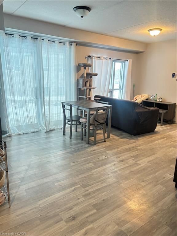 108 - 275 Larch Street