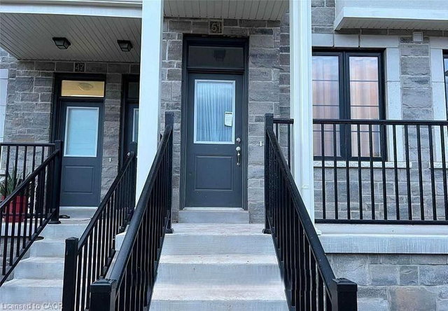 51 - 383 Dundas Street E