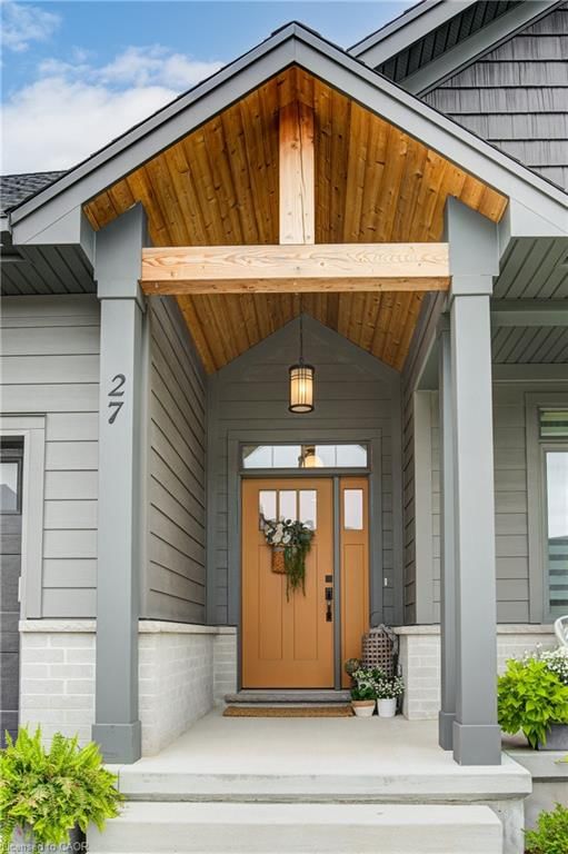 27 Ridgewood Crescent