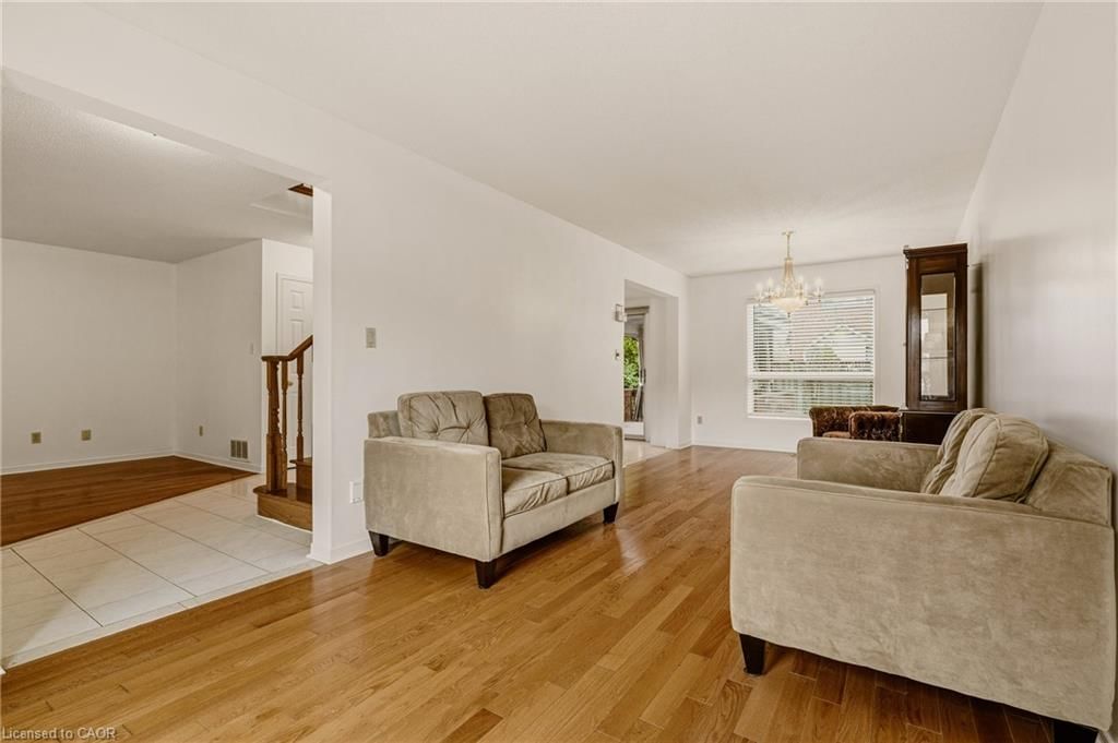 Single Family Residence for sale at 90 Lynnette Drive, Hamilton, ON, L9B 2M5 - Falkirk East - MLS: 40822128