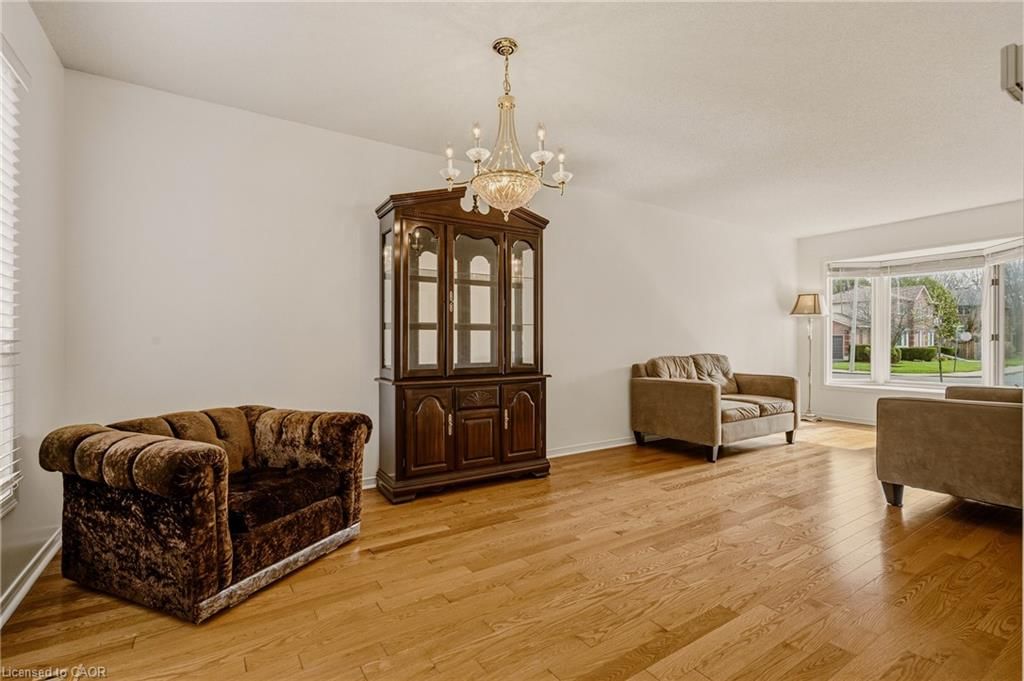 Single Family Residence for sale at 90 Lynnette Drive, Hamilton, ON, L9B 2M5 - Falkirk East - MLS: 40822128