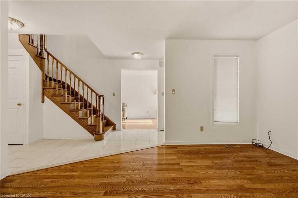 Single Family Residence for sale at 90 Lynnette Drive, Hamilton, ON, L9B 2M5 - Falkirk East - MLS: 40822128