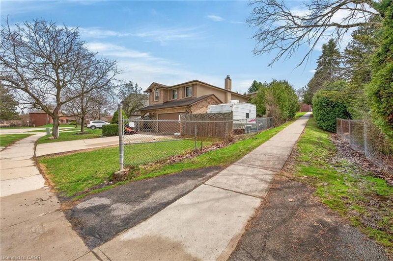 249 Lloyminn Avenue