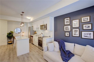 208 - 243 Northfield Drive E