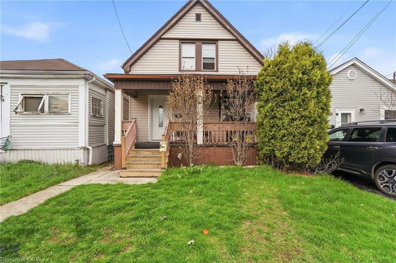 99 Robins Avenue, Hamilton, Ontario