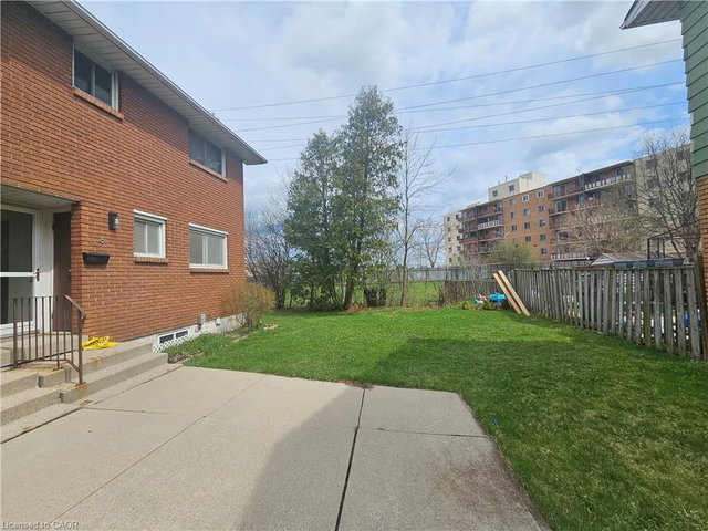 6 - 161 Berkindale Drive