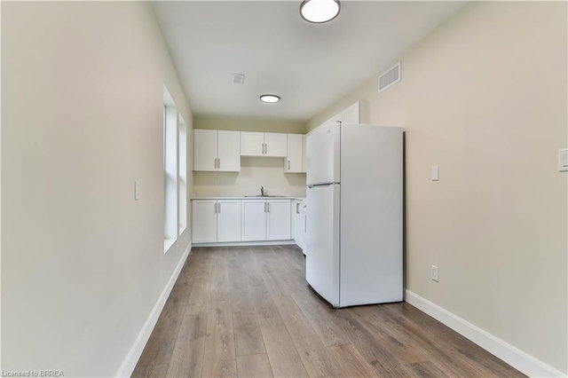 B - 321 Dalhousie Street