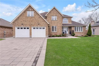 579 Paradise Crescent