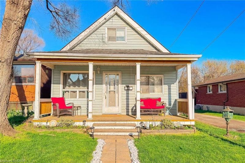 717 Knox Avenue, Hamilton, Ontario