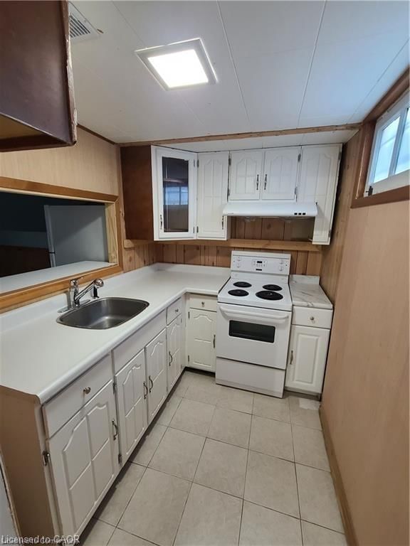 Lower - 318 Melvin Avenue