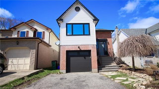 547 Drummerhill Crescent