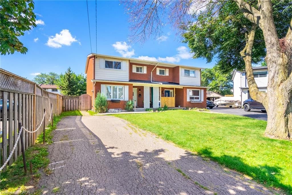 Single Family Residence for lease at 9 Dianne Court, Hamilton, ON, L8T 2T6 - Berrisfield - MLS: 40822529