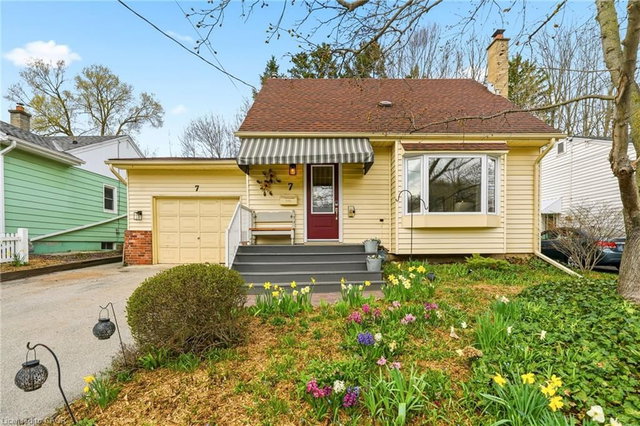 7 Central Park Avenue