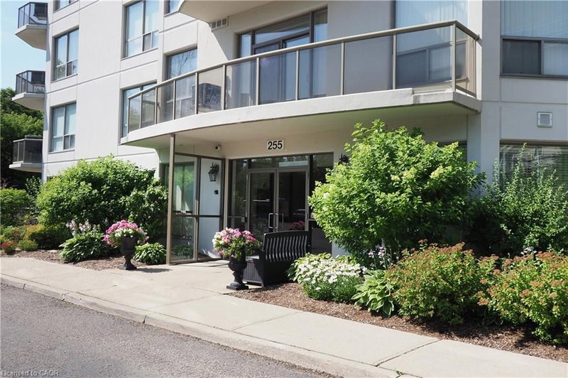 255 Keats Way #208, Waterloo, Ontario