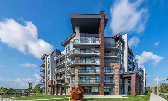 510 - 600 North Service Road