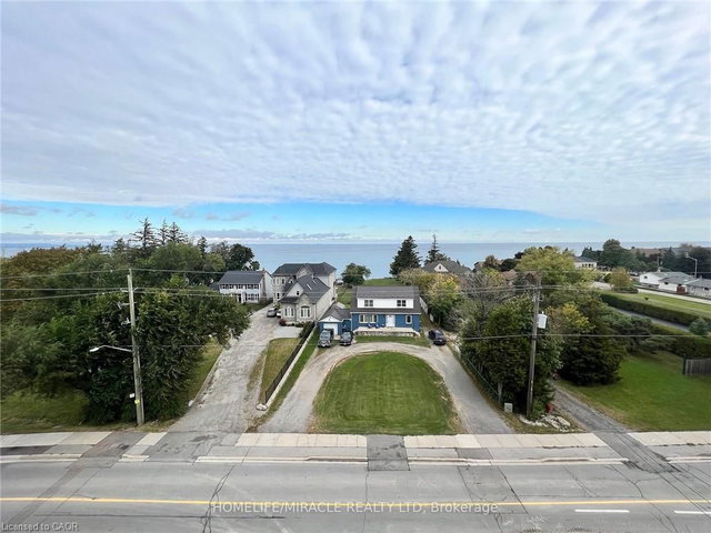 510 - 600 North Service Road