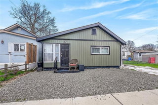 3824 Roxborough Avenue