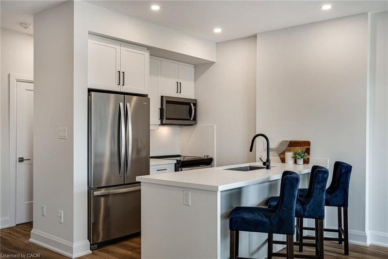 292 Vine Street photo 5