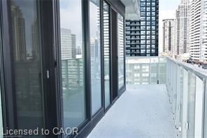 911 - 3900 Confederation Parkway