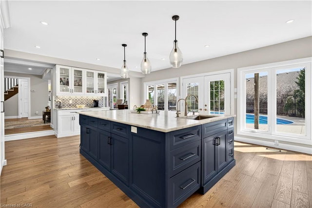 42 Farewell Crescent