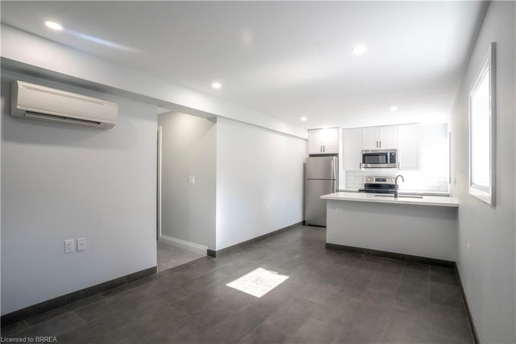 Condo/Apt Unit for lease at 2-130 Elgin Street, Brantford, ON, N3S 5A5 - East Ward - MLS: 40823072