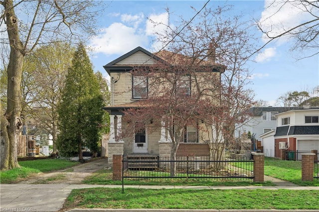 855 Hamilton Street