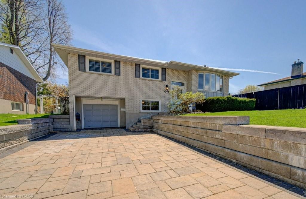 Single Family Residence for sale at 682 Glen Forrest Boulevard, Waterloo, ON, N2L 4K6 - Lakeshore/Parkdale - MLS: 40823335