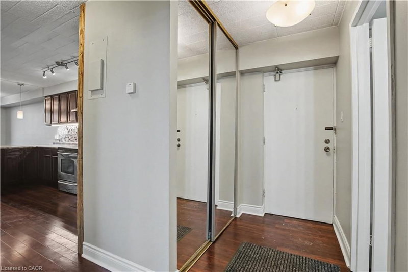 63 Conroy Crescent photo 4