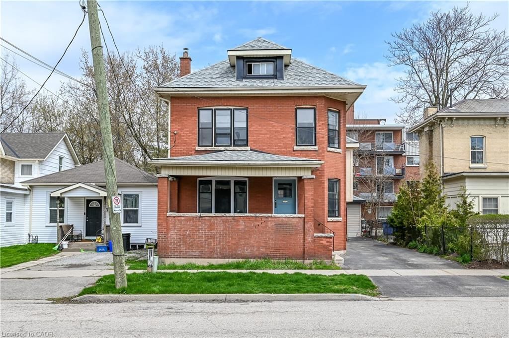 Single Family Residence for sale at 5 Fleet Street, Brantford, ON, N3T 3S8 - North Ward - MLS: 40823736