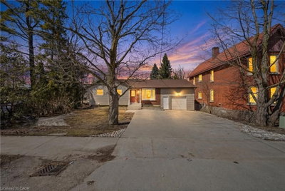 268 Mississauga Street W