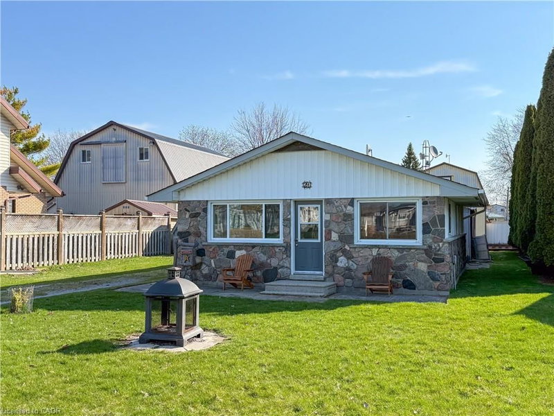 21 Poplar Road