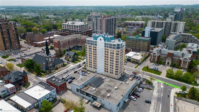 405 - 150 Queen Street S