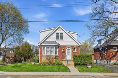 123 Longwood Road N