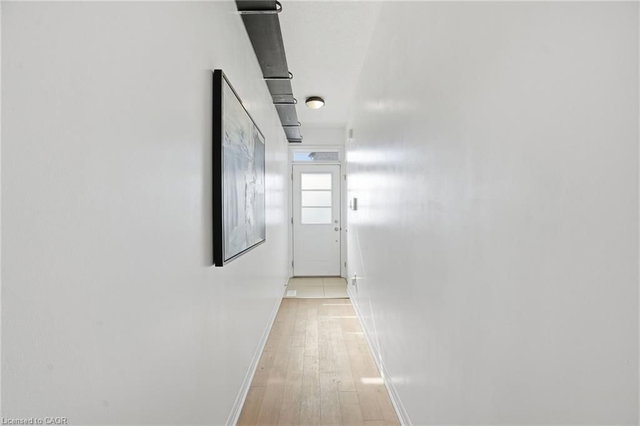 26 - 290 Barton Street W
