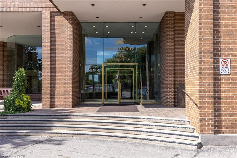 303 - 100 Lakeshore Road E