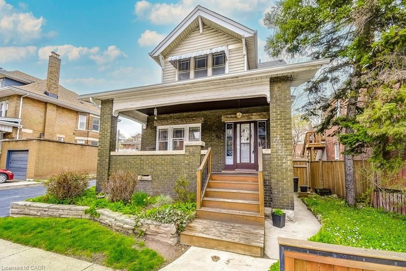 46 Sherman Avenue S